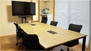 甲斐オフィス大会議室